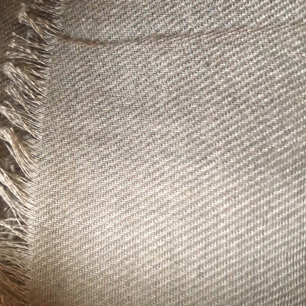 Cushnie Grey Horizon ombré scarf New! - Picture 8 of 9